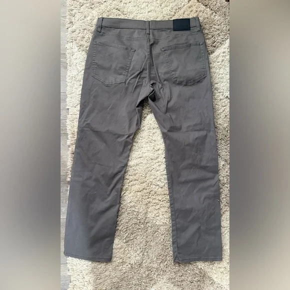 Lucky Brand Men’s 223 Straight Jeans - Picture 3 of 6